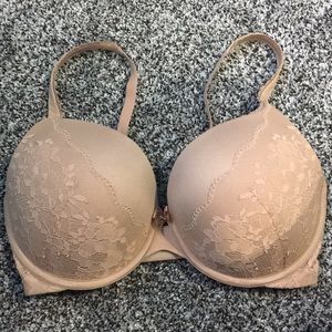 Victoria’s Secret perfect shape bra